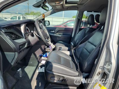 Zdjęcie 7 z 14 samochodu: 2019 TOYOTA SIENNA SE VIN:5TDEZ3DCXKS216732 - miniatura