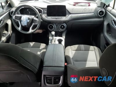 Zdjęcie 8 z 13 samochodu: 2023 CHEVROLET BLAZER 2LT VIN:3GNKBCR46PS232221 - miniatura
