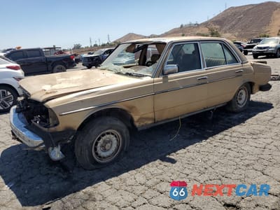 1984 MERCEDES-BENZ 300 DT WDBAB33A1EA068120 - główne zdjęcie licytacji z USA - miniatura