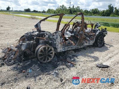 2022 TESLA MODEL X 7SAXCAE59NF340422 - główne zdjęcie licytacji z USA - miniatura