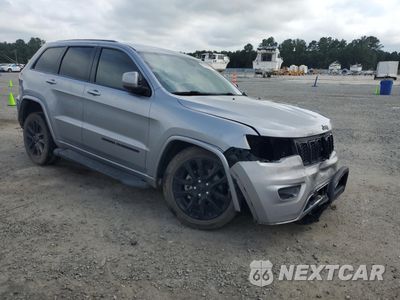 Czwarte zdjęcie samochodu z boku: 2018 JEEP GRAND CHEROKEE LAREDO VIN:1C4RJEAG0JC430933 - miniatura