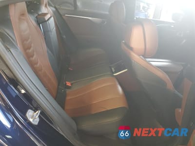 Zdjęcie 10 z 15 samochodu: 2020 BMW M850XI VIN:WBAGV8C02LCD94209 - miniatura