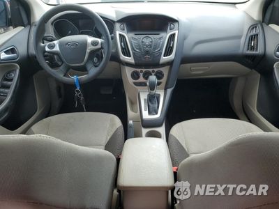 Zdjęcie 8 z 12 samochodu: 2014 FORD FOCUS SE VIN:1FADP3F2XEL169851 - miniatura