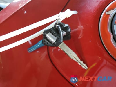 Zdjęcie 8 z 9 samochodu: 2007 SUZUKI GSX-R600 VIN:JS1GN7DA672105596 - miniatura