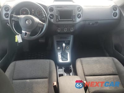 Zdjęcie 8 z 13 samochodu: 2017 VOLKSWAGEN TIGUAN S VIN:WVGAV7AX4HK054441 - miniatura