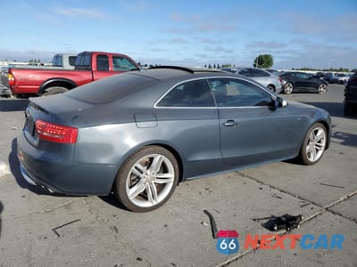 Trzecie zdjęcie samochodu z tyłu: 2011 AUDI S5 PRESTIGE VIN:WAUVVAFR1BA060642 - miniatura