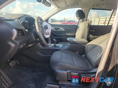 Zdjęcie 7 z 12 samochodu: 2019 CHEVROLET TRAVERSE LS VIN:1GNERFKW4KJ294765 - miniatura