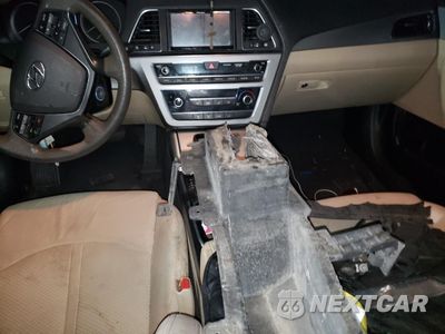 Zdjęcie 8 z 12 samochodu: 2016 HYUNDAI SONATA SE VIN:5NPE24AF1GH326882 - miniatura