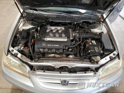 Zdjęcie 11 z 12 samochodu: 2002 HONDA ACCORD EX VIN:1HGCG22512A007776 - miniatura