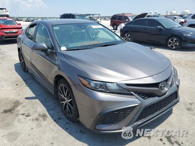 Czwarte zdjęcie samochodu z boku: 2023 TOYOTA CAMRY SE NIGHT SHADE VIN:4T1G11AK0PU775074 - miniatura