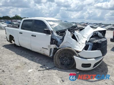 Czwarte zdjęcie samochodu z boku: 2025 RAM 1500 TRADESMAN VIN:1C6RRFGGXSN592877 - miniatura