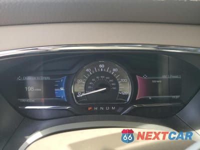 Zdjęcie 9 z 13 samochodu: 2017 LINCOLN NAVIGATOR SELECT VIN:5LMJJ2HT3HEL02126 - miniatura