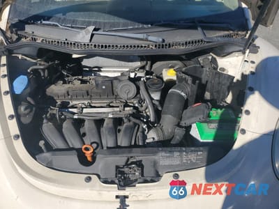 Zdjęcie 11 z 12 samochodu: 2006 VOLKSWAGEN NEW BEETLE CONVERTIBLE OPTION PACKAGE 2 VIN:3VWSG31Y36M314156 - miniatura