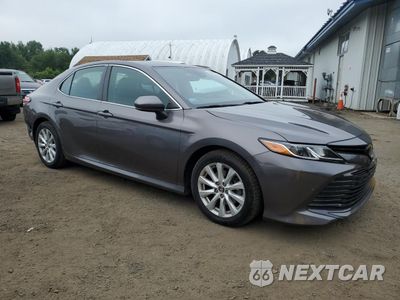 Czwarte zdjęcie samochodu z boku: 2018 TOYOTA CAMRY L VIN:4T1B11HKXJU149782 - miniatura