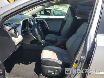 Zdjęcie 7 z 15 samochodu: 2017 TOYOTA RAV4 HV LIMITED VIN:JTMDJREV9HD111948 - miniatura