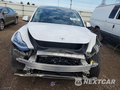 Piąte zdjęcie samochodu w środku: 2023 TESLA MODEL Y VIN:7SAYGDEE5PA054268 - miniatura
