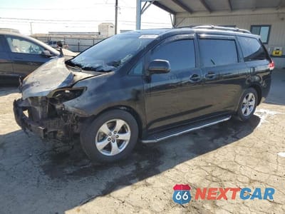2011 TOYOTA SIENNA LE 5TDKK3DC5BS114083 - główne zdjęcie licytacji z USA - miniatura