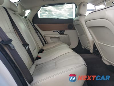 Zdjęcie 10 z 12 samochodu: 2015 JAGUAR XJL PORTFOLIO VIN:SAJWJ2GD9F8V80808 - miniatura