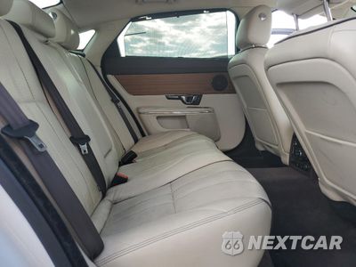 Zdjęcie 10 z 12 samochodu: 2015 JAGUAR XJL PORTFOLIO VIN:SAJWJ2GD9F8V80808 - miniatura