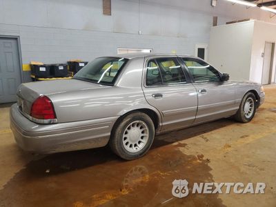 Trzecie zdjęcie samochodu z tyłu: 2002 FORD CROWN VICTORIA LX VIN:2FAFP74W92X159560 - miniatura