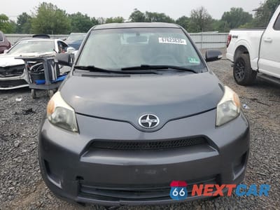 Piąte zdjęcie samochodu w środku: 2009 TOYOTA SCION XD VIN:JTKKU10409J035837 - miniatura