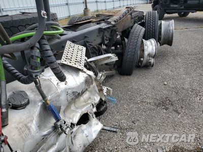 Zdjęcie 9 z 10 samochodu: 2016 INTERNATIONAL PROSTAR VIN:3HSDJAPR2GN131125 - miniatura
