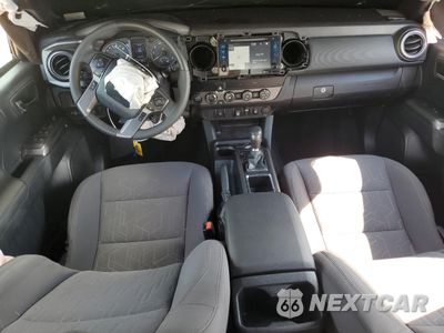 Zdjęcie 8 z 15 samochodu: 2019 TOYOTA TACOMA DOUBLE CAB VIN:3TMCZ5AN8KM220724 - miniatura