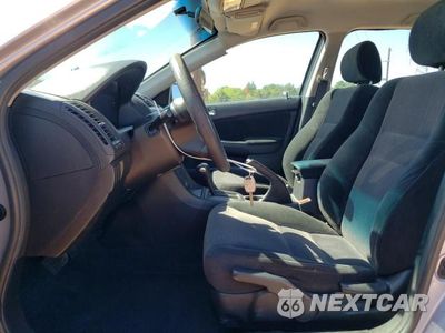 Zdjęcie 7 z 12 samochodu: 2004 HONDA ACCORD LX VIN:1HGCM563X4A148271 - miniatura