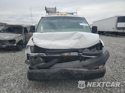 Piąte zdjęcie samochodu w środku: 2005 CHEVROLET EXPRESS G3500 VIN:1GBHG31UX51157915 - miniatura