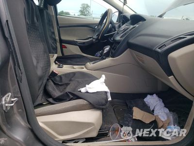 Zdjęcie 7 z 14 samochodu: 2013 FORD FOCUS SE VIN:1FADP3F21DL259470 - miniatura