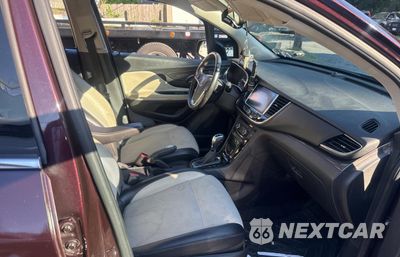 Piąte zdjęcie samochodu w środku: 2018 BUICK ENCORE SPORT TOURING VIN:KL4CJ2SB1JB656857 - miniatura