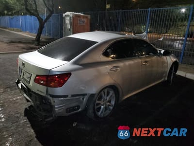 Trzecie zdjęcie samochodu z tyłu: 2006 LEXUS IS 350 VIN:JTHBE262665004420 - miniatura