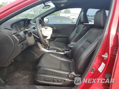 Zdjęcie 7 z 15 samochodu: 2017 HONDA ACCORD SPORT VIN:1HGCR2F54HA254528 - miniatura