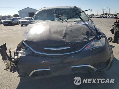 Piąte zdjęcie samochodu w środku: 2017 CHRYSLER PACIFICA TOURING L PLUS VIN:2C4RC1EG0HR542579 - miniatura