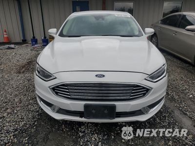 Piąte zdjęcie samochodu w środku: 2018 FORD FUSION SE HYBRID VIN:3FA6P0LU0JR281924 - miniatura