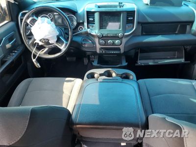 Zdjęcie 8 z 13 samochodu: 2021 RAM 2500 BIG HORN VIN:3C6UR5DL3MG529847 - miniatura