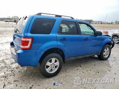 Trzecie zdjęcie samochodu z tyłu: 2011 FORD ESCAPE XLT VIN:1FMCU0D71BKA21600 - miniatura