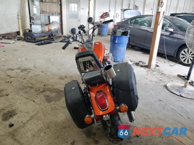 Czwarte zdjęcie samochodu z boku: 2006 HONDA VTX1300 C VIN:1HFSC55026A214910 - miniatura