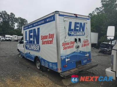 Drugie zdjęcie samochodu z przodu: 2021 CHEVROLET EXPRESS G3500 VIN:1HA0GRF70MN002288 - miniatura