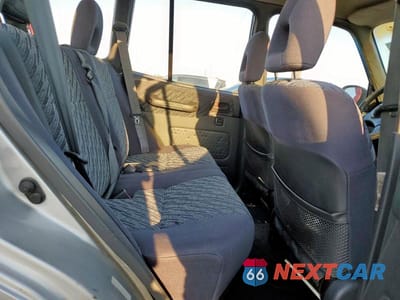 Zdjęcie 11 z 14 samochodu: 1998 TOYOTA RAV4 BASE VIN:JT3GP10V7W0031755 - miniatura