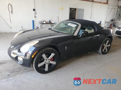 2006 PONTIAC SOLSTICE 1G2MB33B26Y111447 - główne zdjęcie licytacji z USA - miniatura