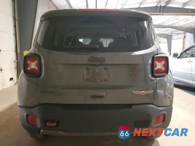 Zdjęcie 6 z 13 samochodu: 2020 JEEP RENEGADE TRAILHAWK VIN:ZACNJBC15LPL93699 - miniatura