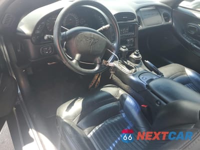 Zdjęcie 8 z 12 samochodu: 2004 CHEVROLET CORVETTE VIN:1G1YY22G845109082 - miniatura