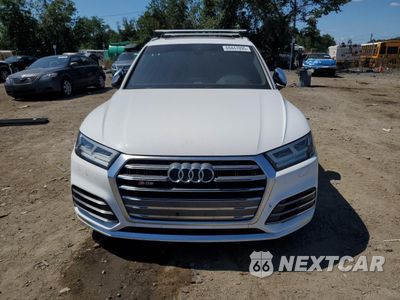 Piąte zdjęcie samochodu w środku: 2018 AUDI SQ5 PREMIUM PLUS VIN:WA1A4AFY1J2039854 - miniatura