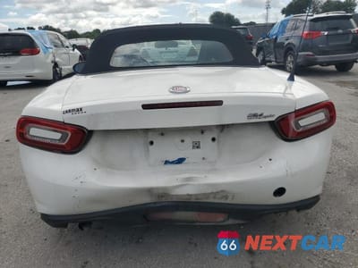 Zdjęcie 6 z 12 samochodu: 2017 FIAT 124 SPIDER 2D CONVERTIBLE CLASSIC VIN:JC1NFAEK9H0102197 - miniatura