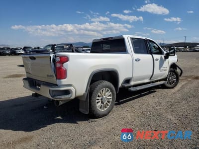 Trzecie zdjęcie samochodu z tyłu: 2021 CHEVROLET SILVERADO K3500 HIGH COUNTRY VIN:1GC4YVEY4MF217477 - miniatura