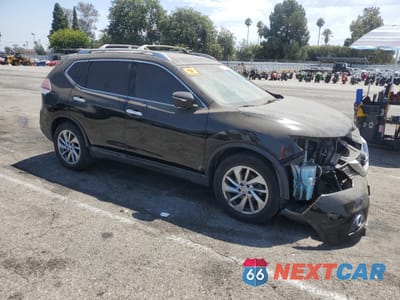 Czwarte zdjęcie samochodu z boku: 2015 NISSAN ROGUE S VIN:5N1AT2MT2FC766097 - miniatura