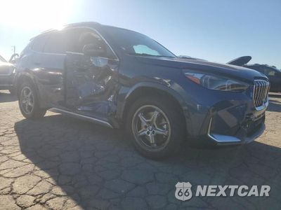 Czwarte zdjęcie samochodu z boku: 2023 BMW X1 XDRIVE28I VIN:WBX73EF09P5X31438 - miniatura