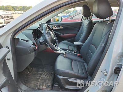 Zdjęcie 7 z 14 samochodu: 2017 MAZDA CX-3 TOURING VIN:JM1DKFC74H0158232 - miniatura