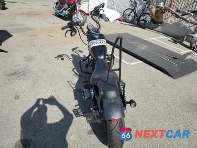 Czwarte zdjęcie samochodu z boku: 2010 HARLEY-DAVIDSON XL883 N VIN:1HD4LE23XAC414592 - miniatura
